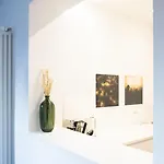Cris House شقة *