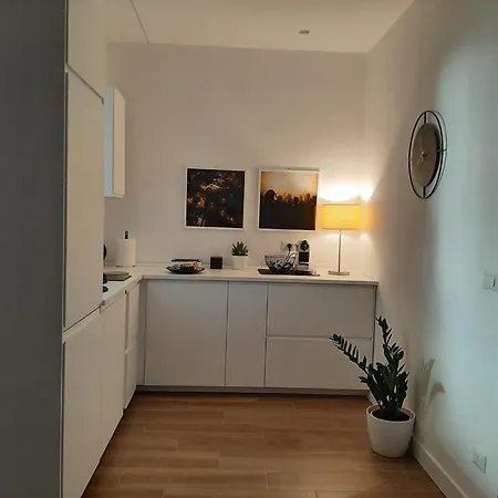 Cris House Apartament Bari