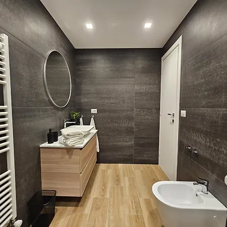דירה Cris House